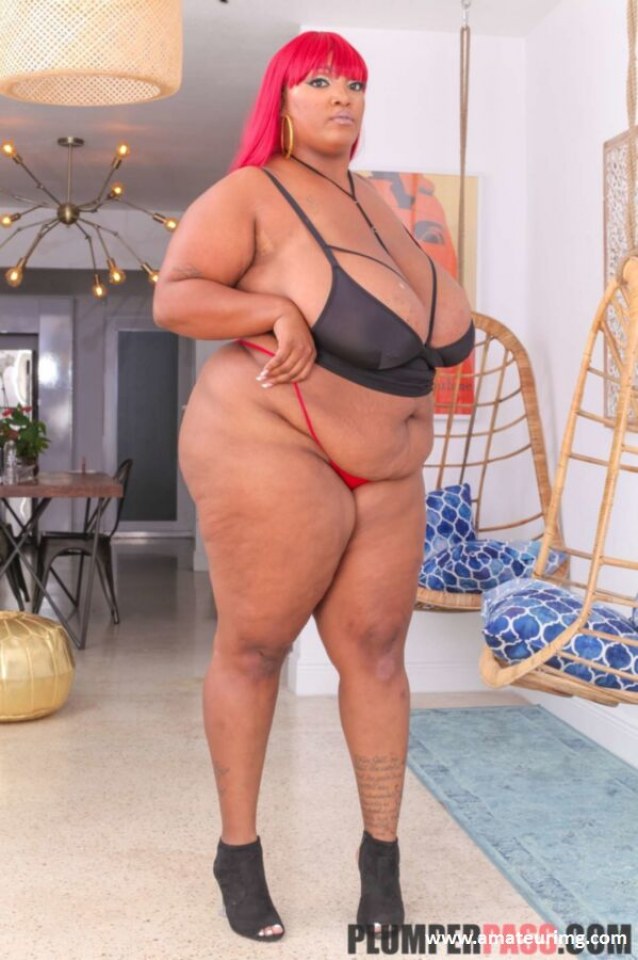 Nagycsöcsű néger bbw